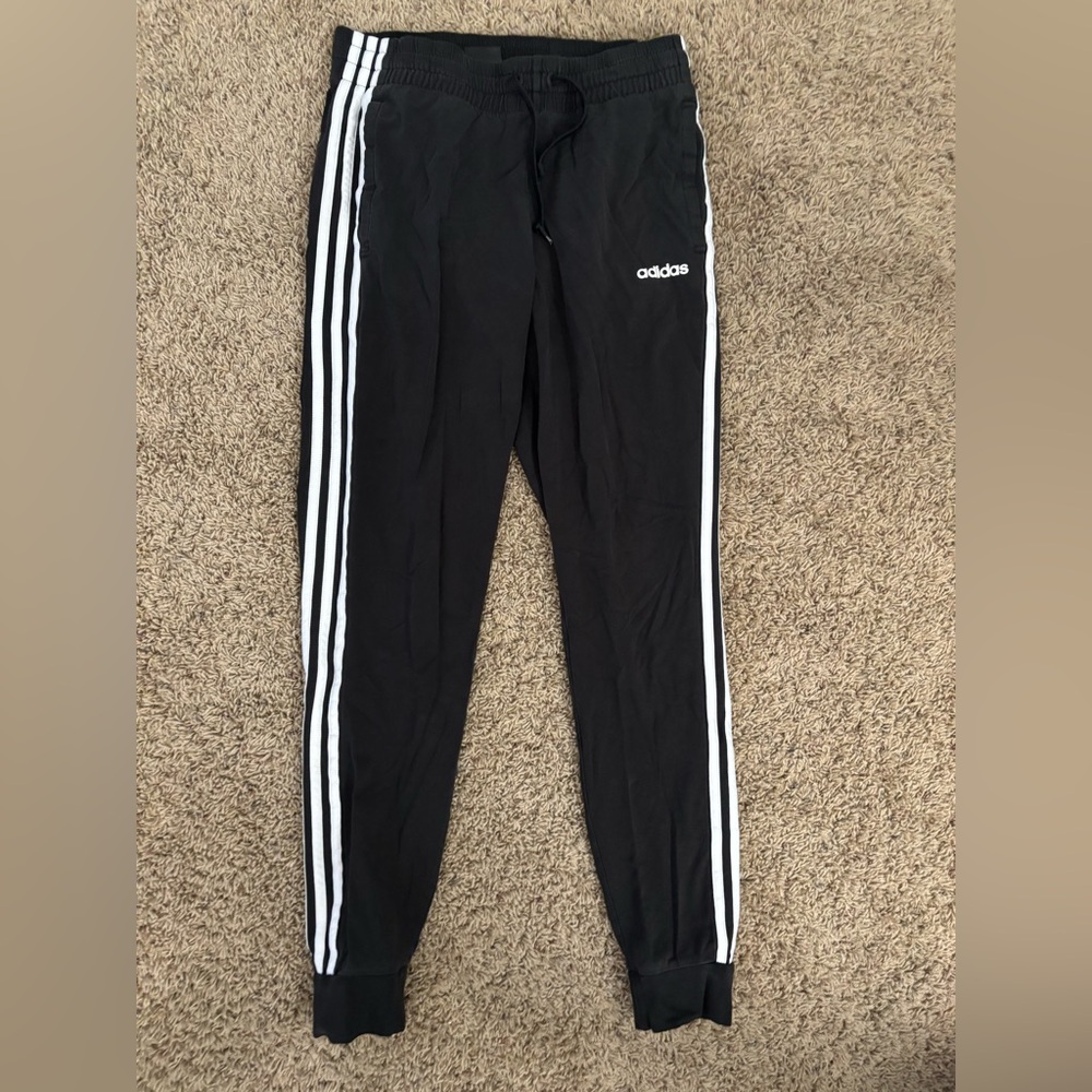 Women’s adidas sweatpants
